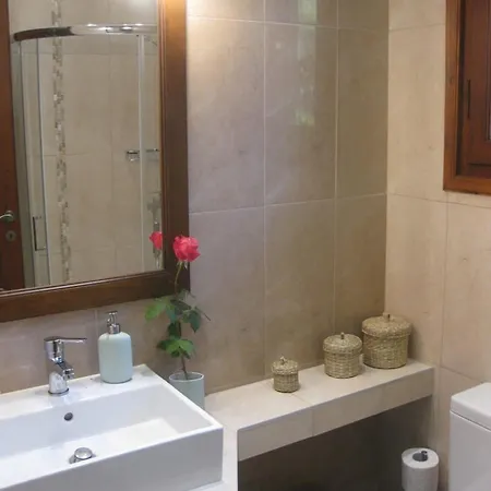 Enchanting Haven 3 Bedrooms Magia Al Fresco Dining Steps From The *